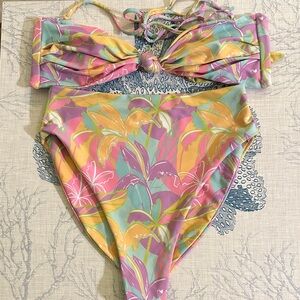 Skatie Multicolor Lyndi top, Monroe bottom